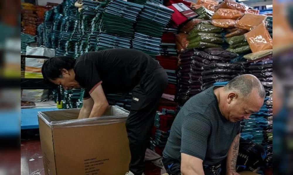 特朗普關稅︳美國將中國小額包裹關稅由120%大降至54%